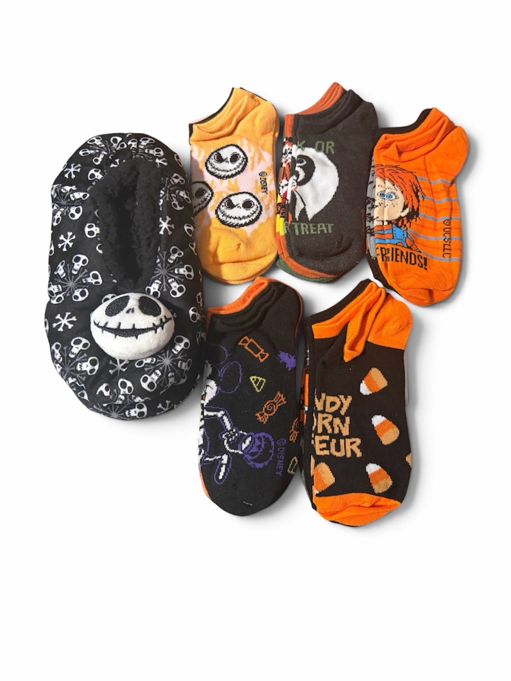 ๐ HalloweenCharacter Socks & Slippers Bundle Disney, Chucky& Jack Skellington ๐ป - Picture 3 of 6